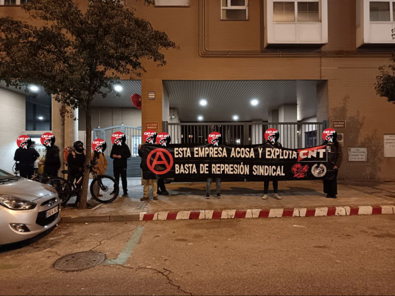 Concentración de denuncia de la represión sindical y la precariedad en TANDEM